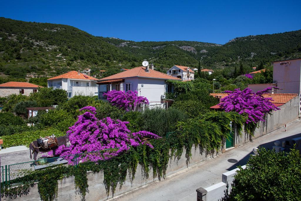 Villa Kamenica Komiža Rum bild