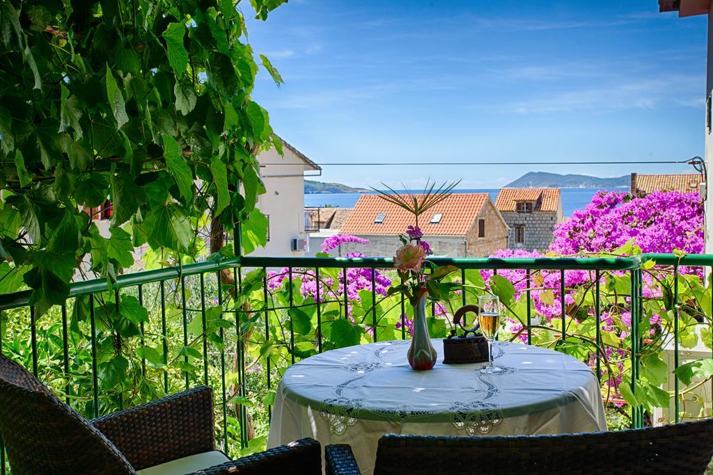 Villa Kamenica Komiža Rum bild