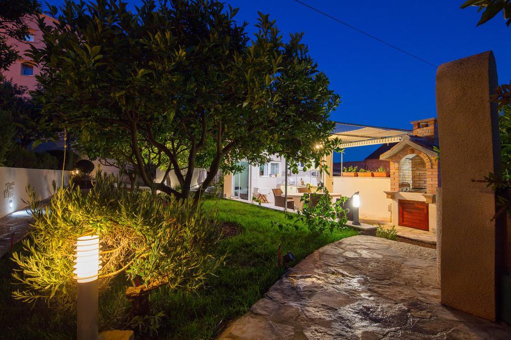 Villa Kamenica Komiža Exteriör bild