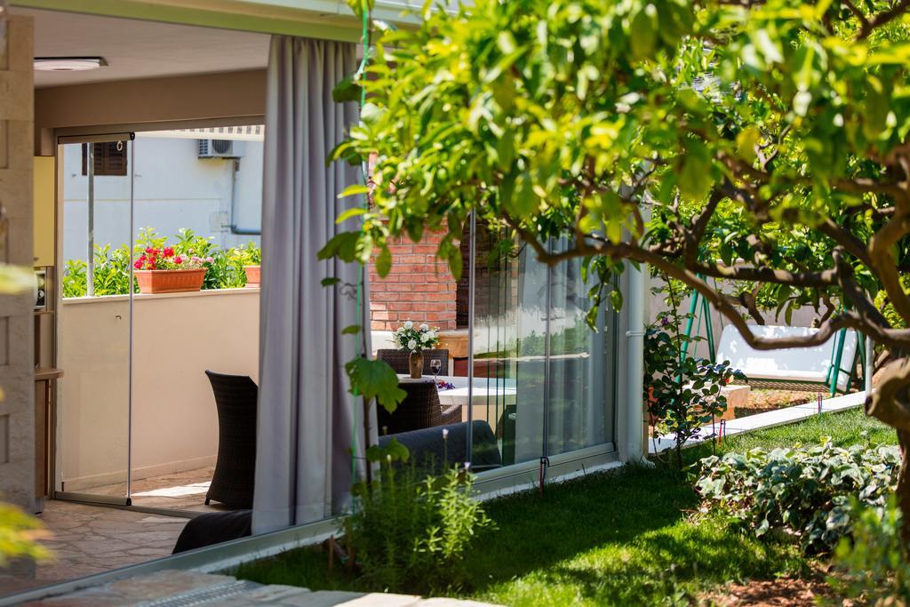 Villa Kamenica Komiža Exteriör bild
