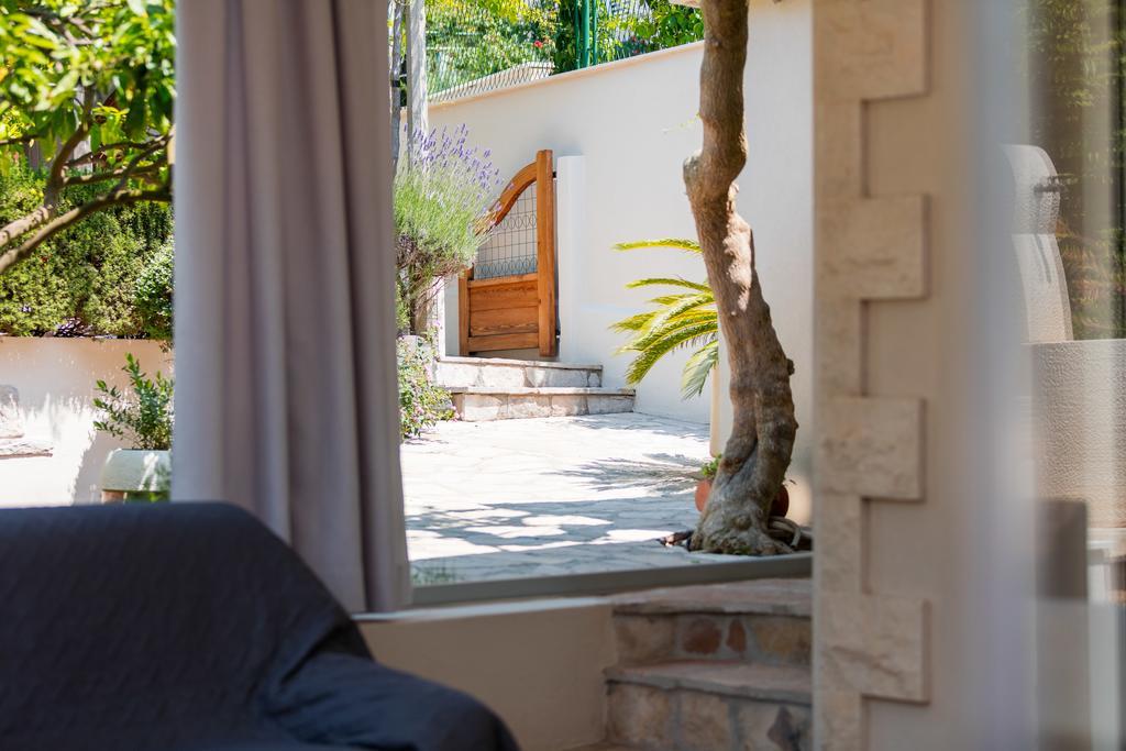 Villa Kamenica Komiža Exteriör bild